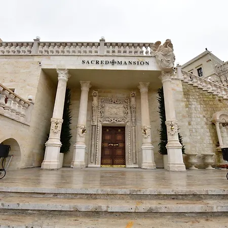 Sacred Mansion Hotel