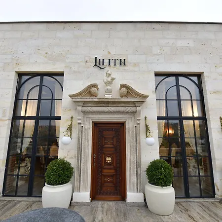 Hotel Sacred Mansion 4*