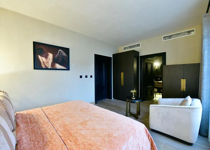 Hotel Sacred Mansion 4*