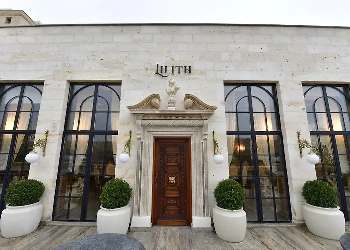 Hotel Sacred Mansion 4*